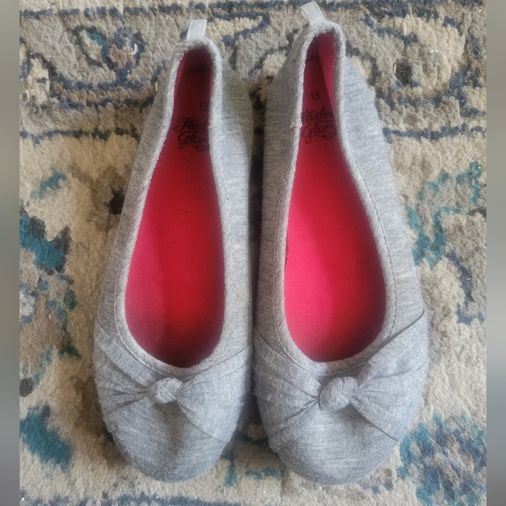 Girls' gray fabric flat shoes SIZE 13 bow FADED GLORY Pre Loved